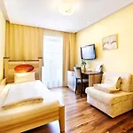 酒店 科赫尔利维塔酒店 4*