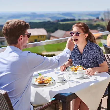 Revita Kocher Отель